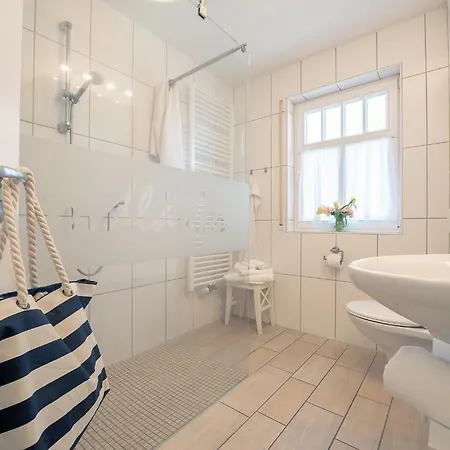 بيت للعطل Haus Bullerbue *